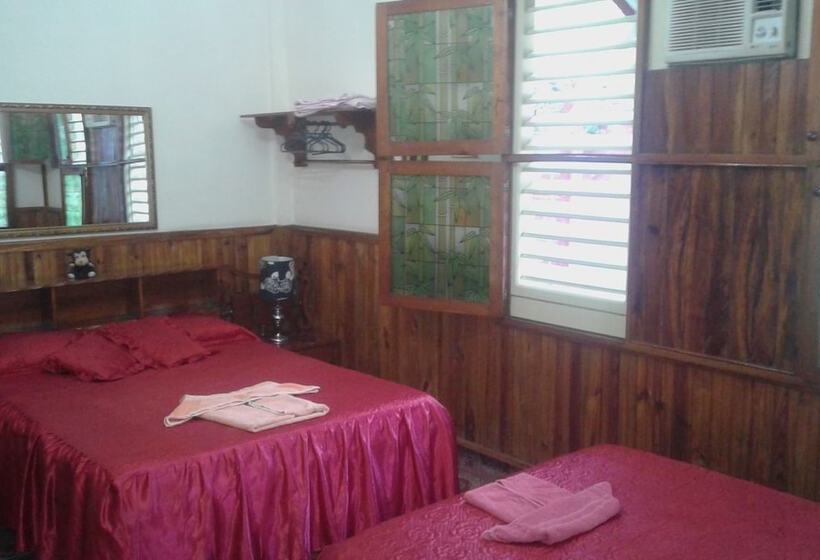 پانسیون Casa Colonial Isabel Castro