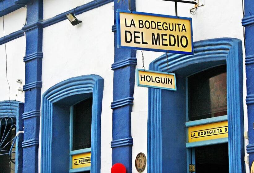 پانسیون Hostal Villa Selva   Holguin