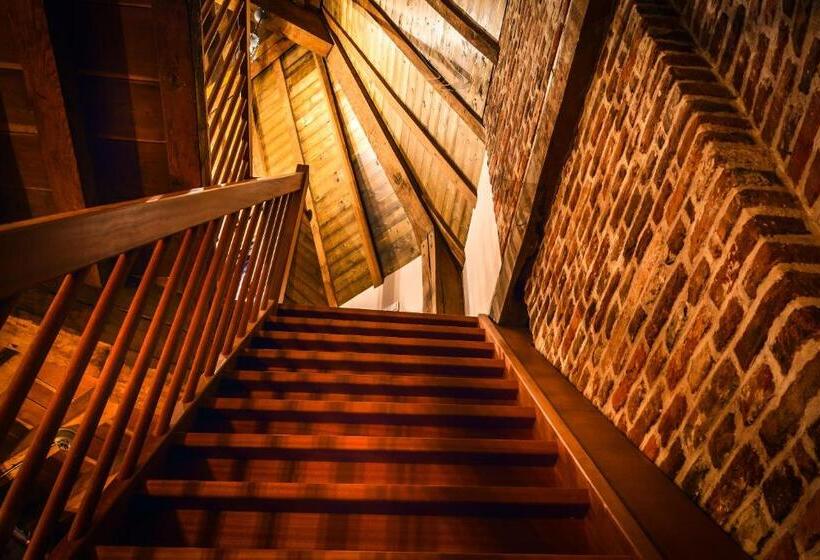 Bed and Breakfast De Gevangentoren Suite