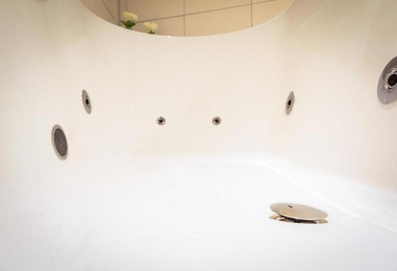 Bed and Breakfast De Gevangentoren Suite