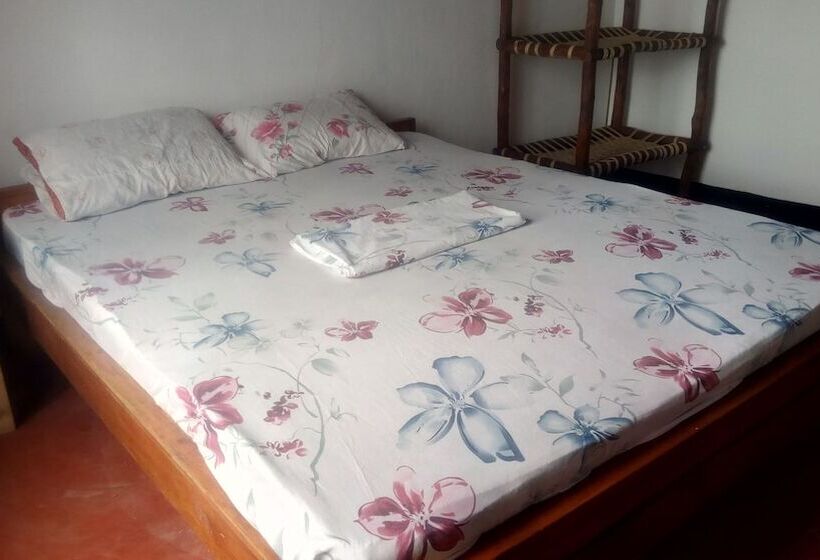 Bed and Breakfast Nyumbani Rest House