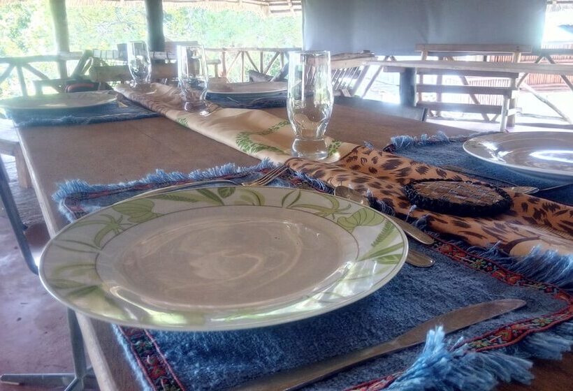 Bed and Breakfast Nyumbani Rest House