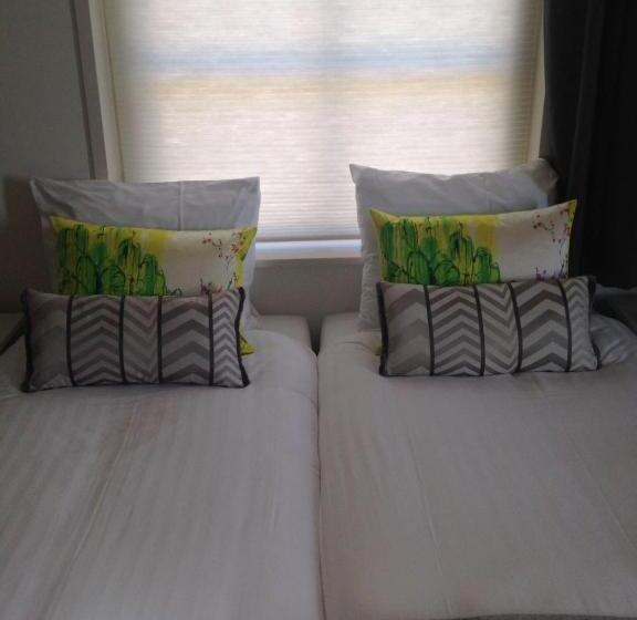 Bed and Breakfast The Riverside Logies & Restaurant