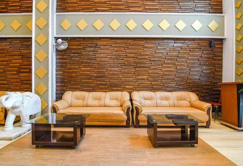 Fabhotel Shivani International