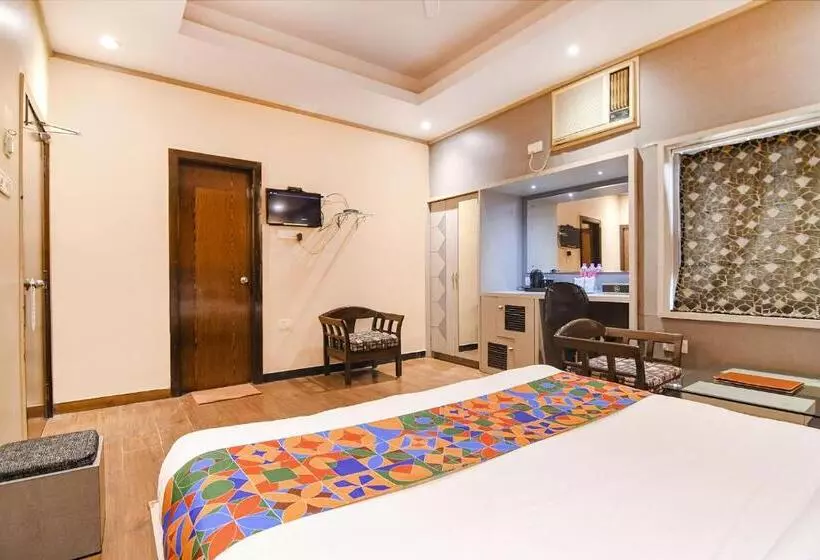 Fabhotel Shivani International