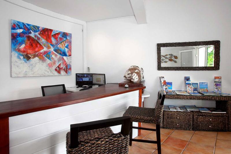 هتل Blue Bay Beach