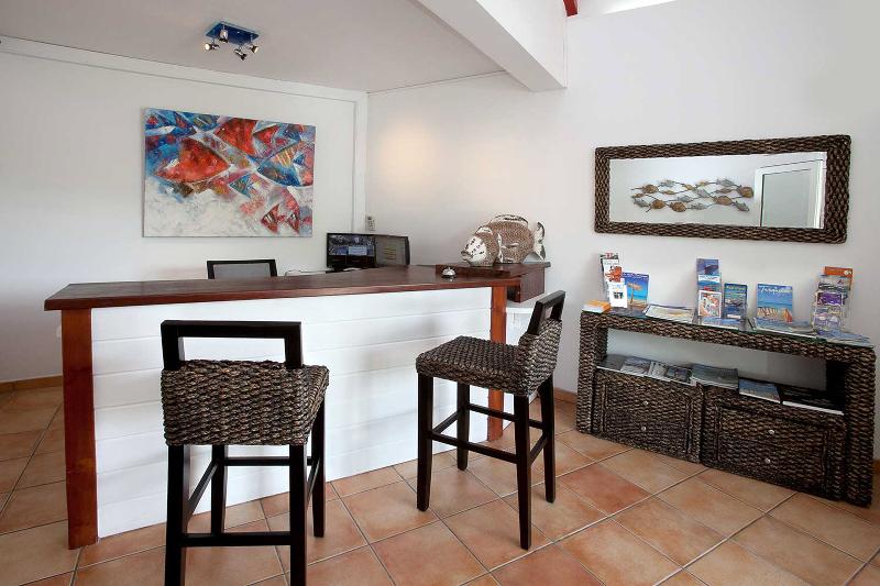 هتل Blue Bay Beach