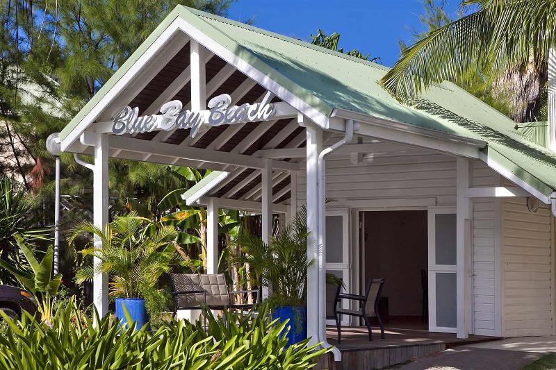 هتل Blue Bay Beach