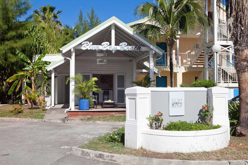 هتل Blue Bay Beach