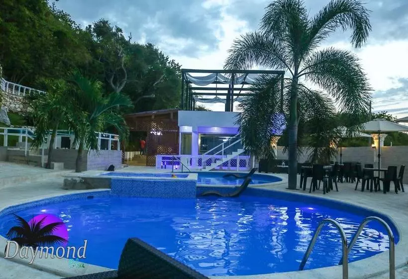 هتل Daymond Blue Tropical Lodge