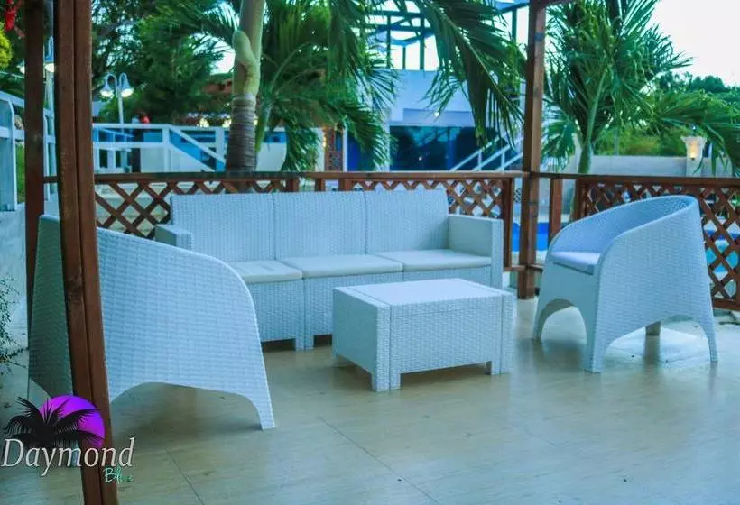 هتل Daymond Blue Tropical Lodge