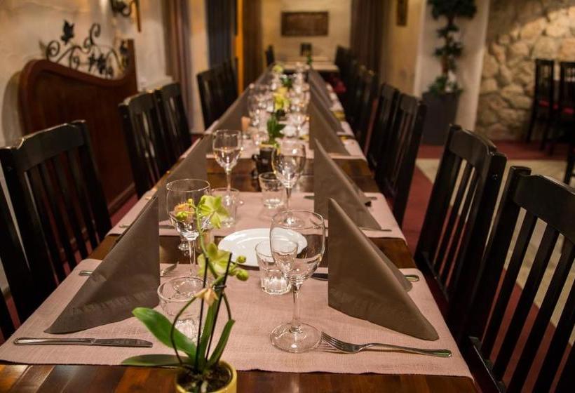 בית מלון כפרי Li Ravintola Gasthaus Lohja