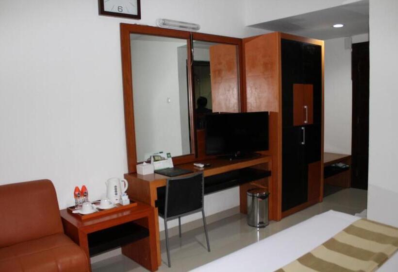 فندق Grand Karawang Indah