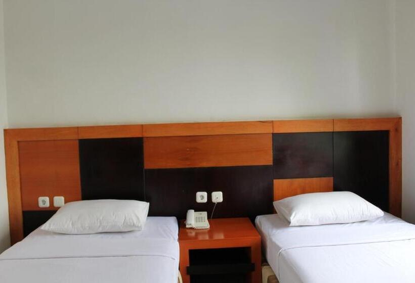 فندق Grand Karawang Indah