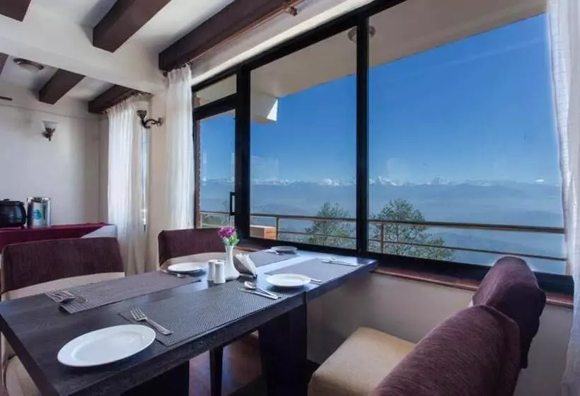 هتل Himalayan Villa