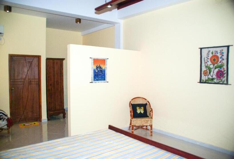 Отель King Coconut Lodge