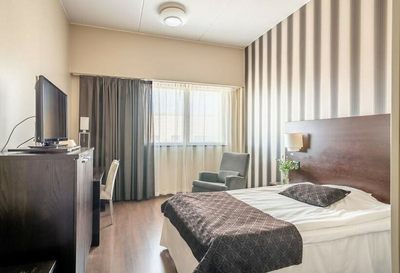 酒店 Li Raahen Hovi