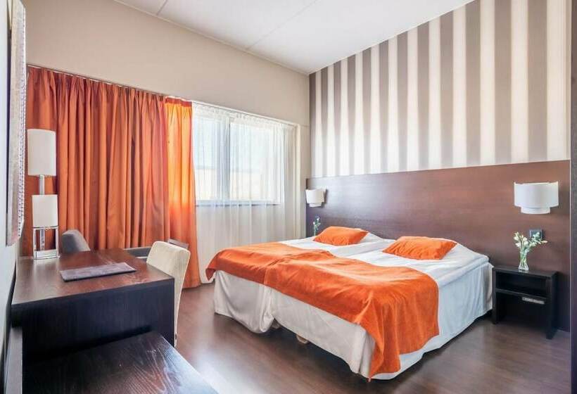 酒店 Li Raahen Hovi