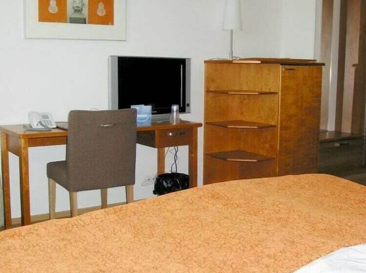 酒店 Li Raahen Hovi