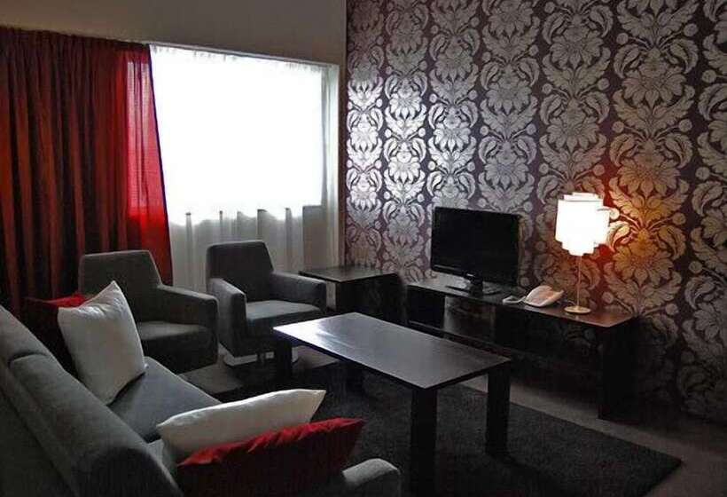 酒店 Li Raahen Hovi