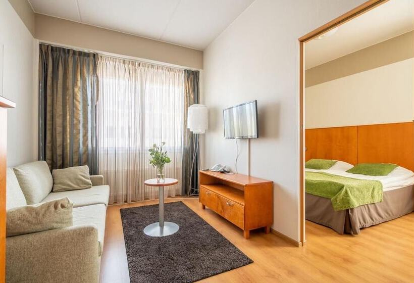 酒店 Li Raahen Hovi