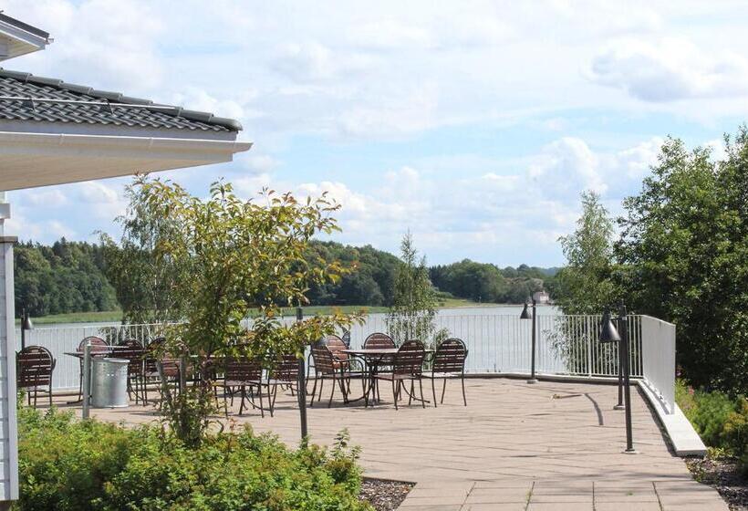 בית מלון כפרי Meri Karina