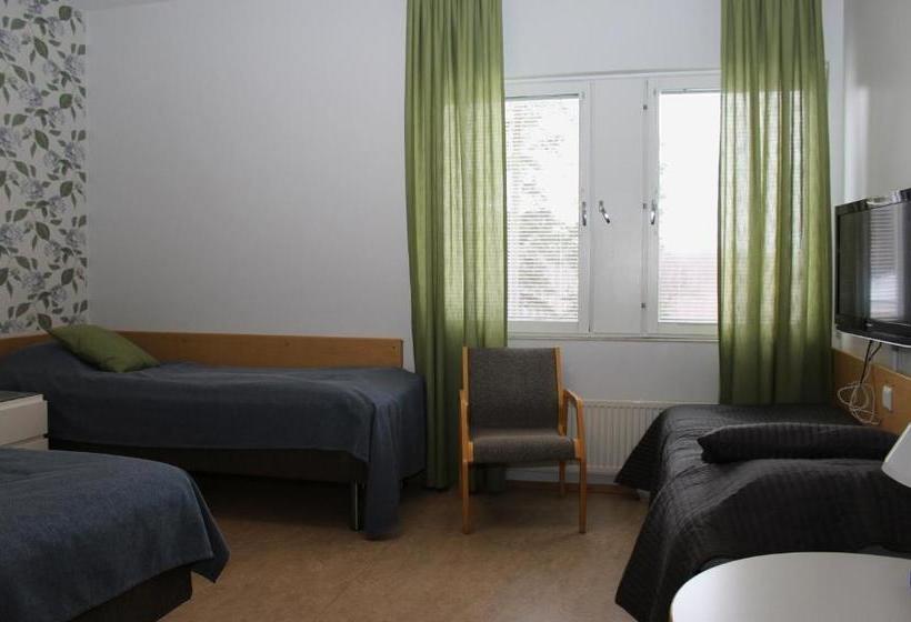 בית מלון כפרי Meri Karina