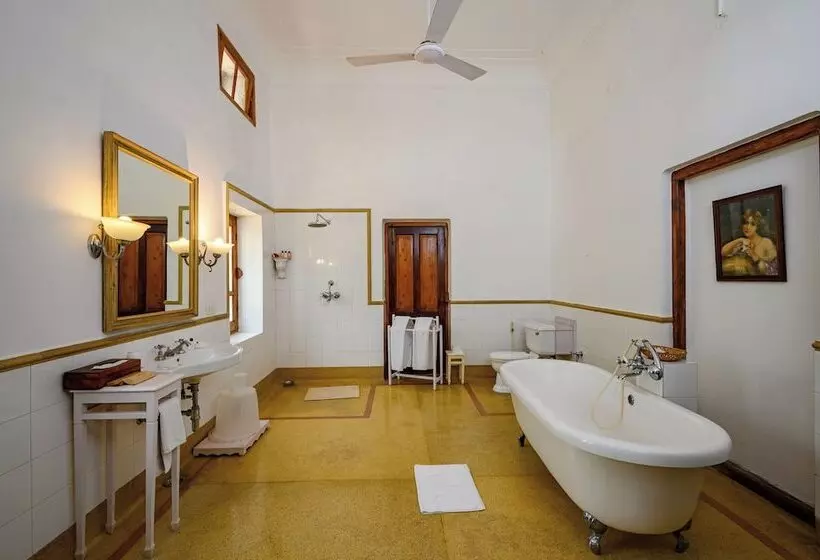 ホテル Neemrana S Baradari Palace