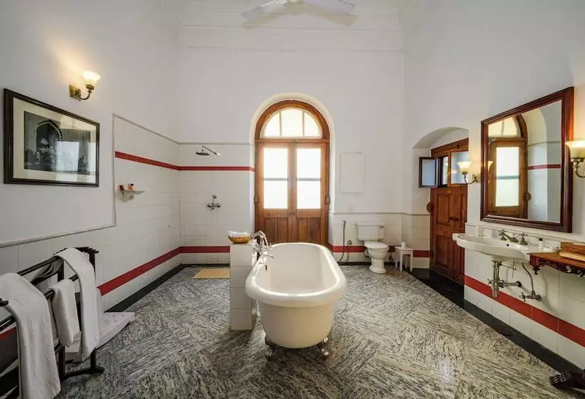 ホテル Neemrana S Baradari Palace
