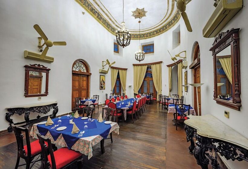 هتل Neemrana S Baradari Palace