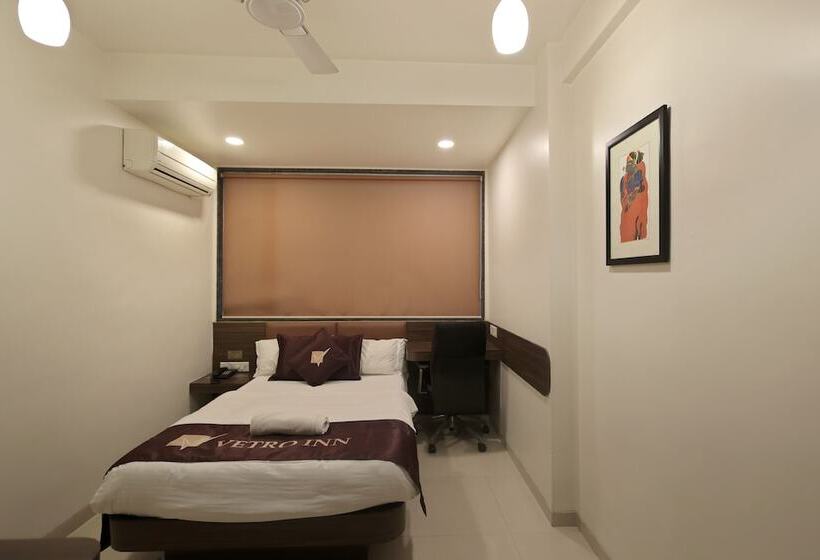 Отель Vetro Inn