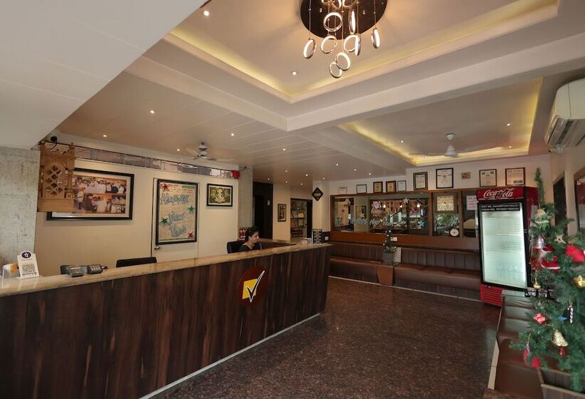 Отель Vetro Inn