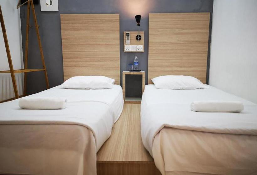 מוטל Dragon Door