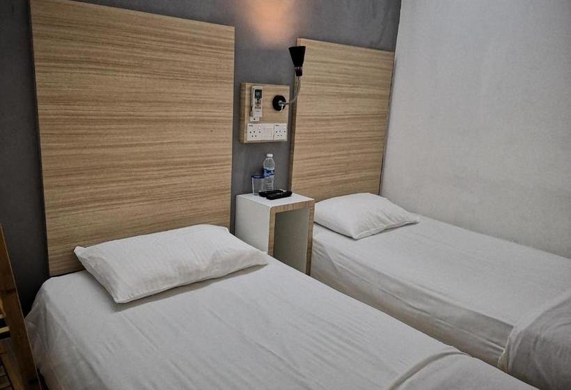 מוטל Dragon Door