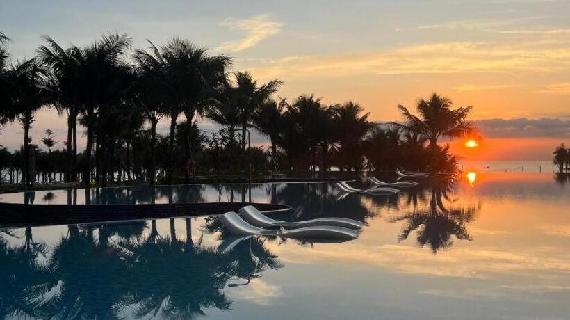 酒店 The Arena Cam Ranh Resort