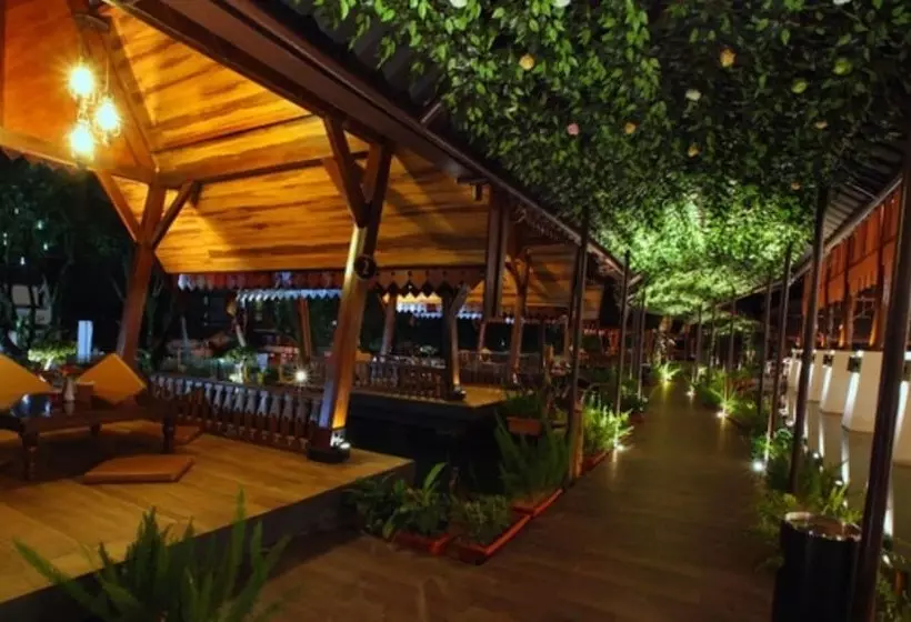 Lomakeskus Sindang Reret Cikole