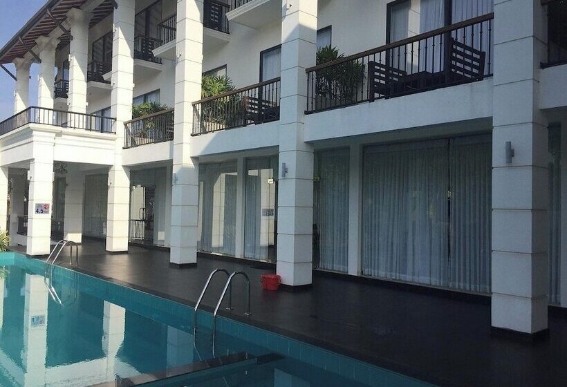 Hotel Lavendish Tamarind Lifestyle