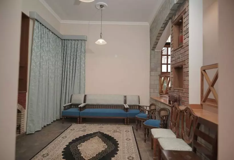 هتل Amritara Kasauli Kollections Stags Allowed