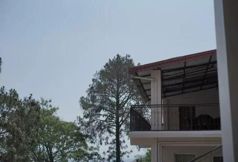 هتل Amritara Kasauli Kollections Stags Allowed