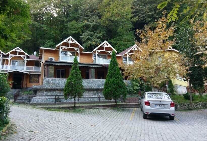 בית מלון כפרי Maşukiye Dream Homes