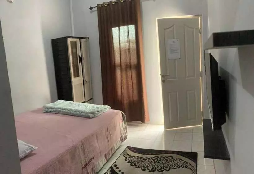 Hotelli Oyo 94098 Fgh Residence 1