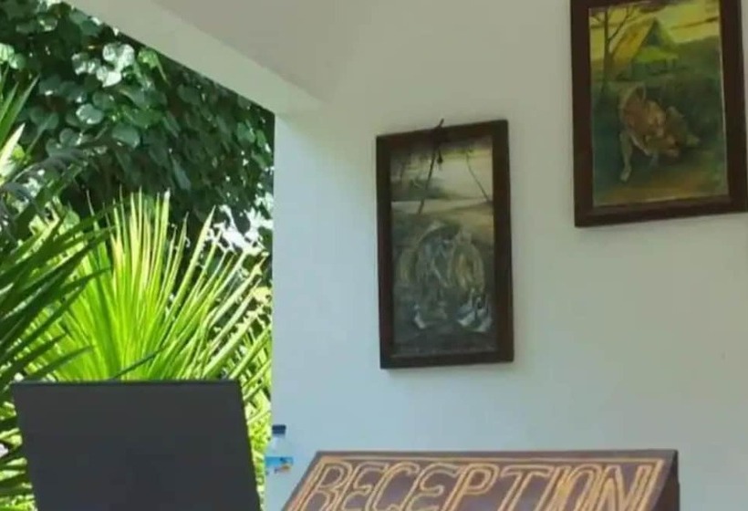 Hotel Oyo 94098 Fgh Residence 1