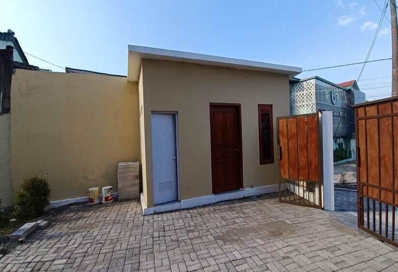 Hôtel Spot On 94076 Tinampi House Syariah