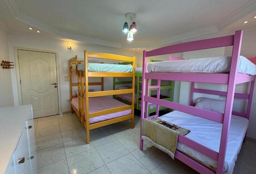 Grand Pyramids Hostel