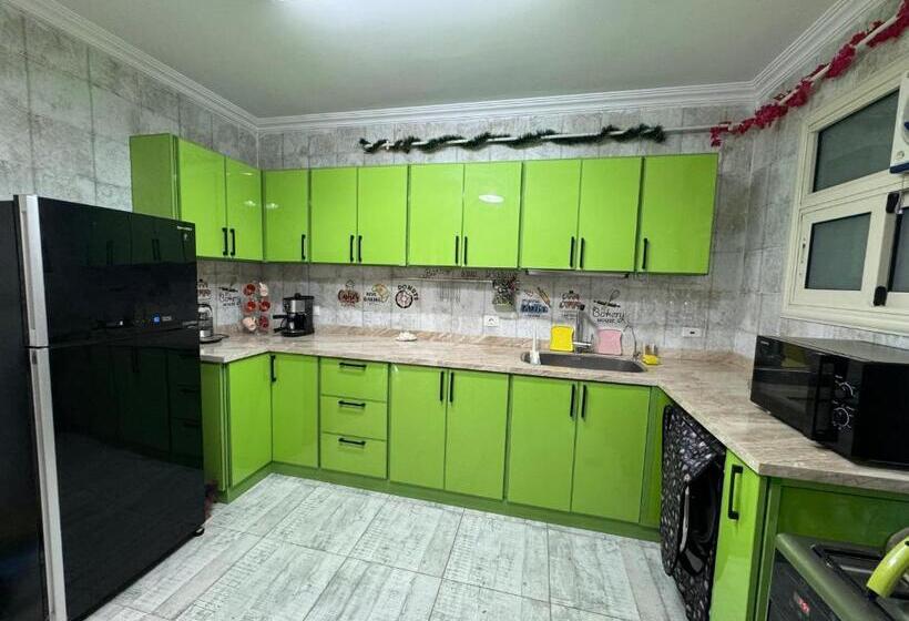 Grand Pyramids Hostel