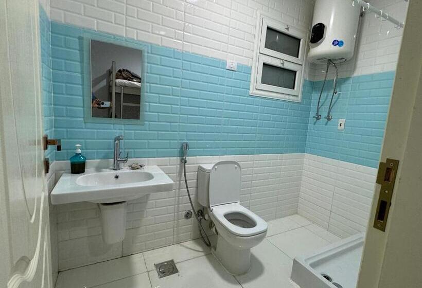 Grand Pyramids Hostel