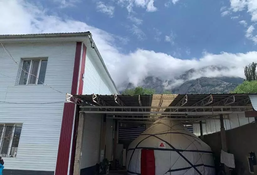 پانسیون Guesthouse Rano