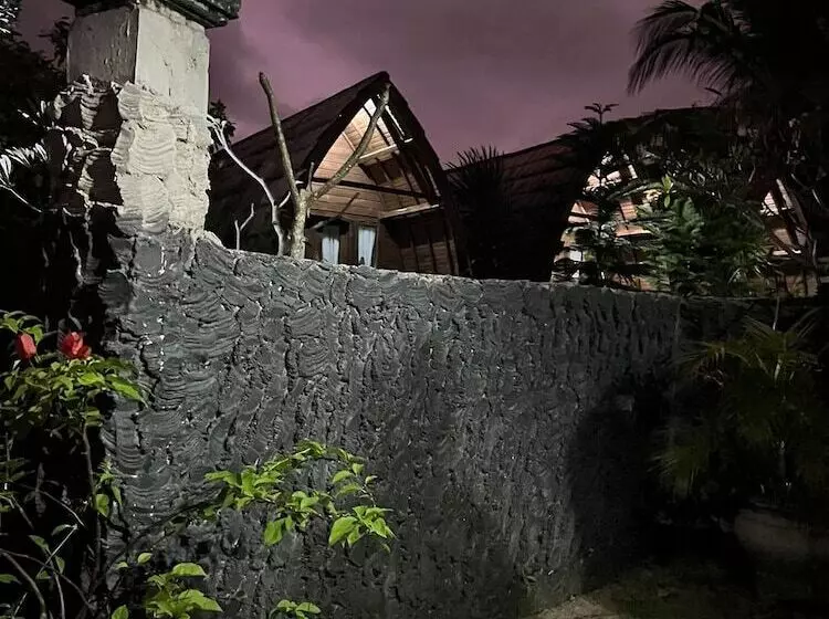 پانسیون Jambu Guesthouse Nusa Penida