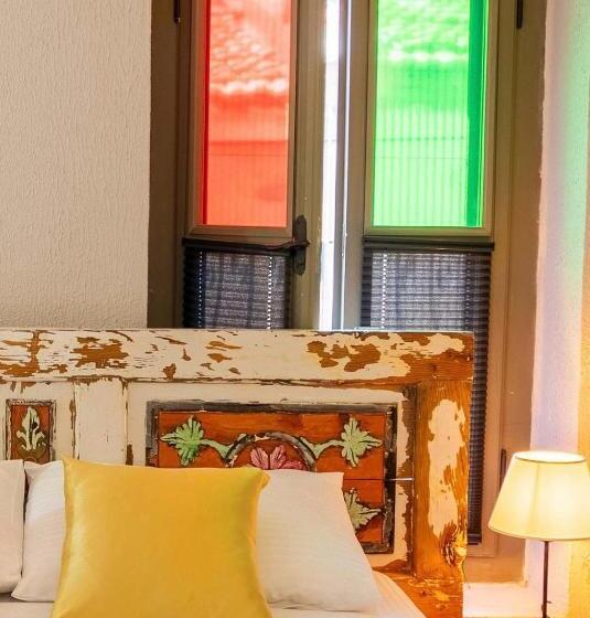 پانسیون Latibule Macaron Guest House