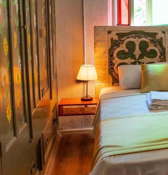 پانسیون Latibule Macaron Guest House